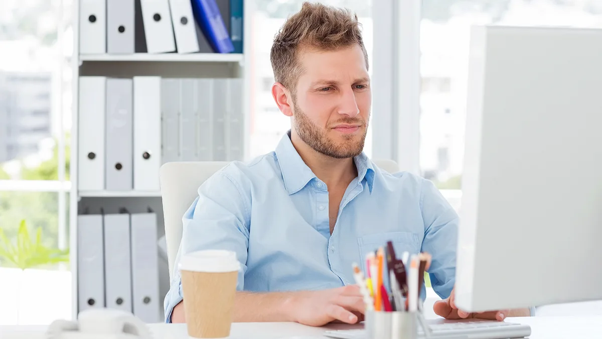 Instrumente gratuite vs. plătite